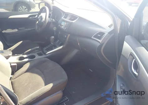 2018 Nissan Sentra S z USA, uszkodzony, nr VIN 3N1AB7AP1JY332736